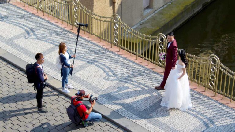Read more about the article How to choose a wedding photographer?